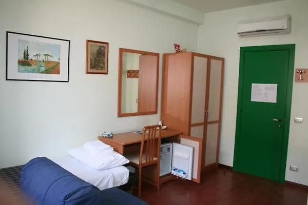 B&B Luna Blu Μόντικα Ιταλία